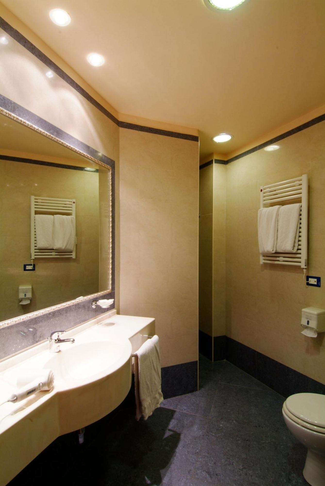Grand Eurhotel Montesilvano Marina Zewnętrze zdjęcie