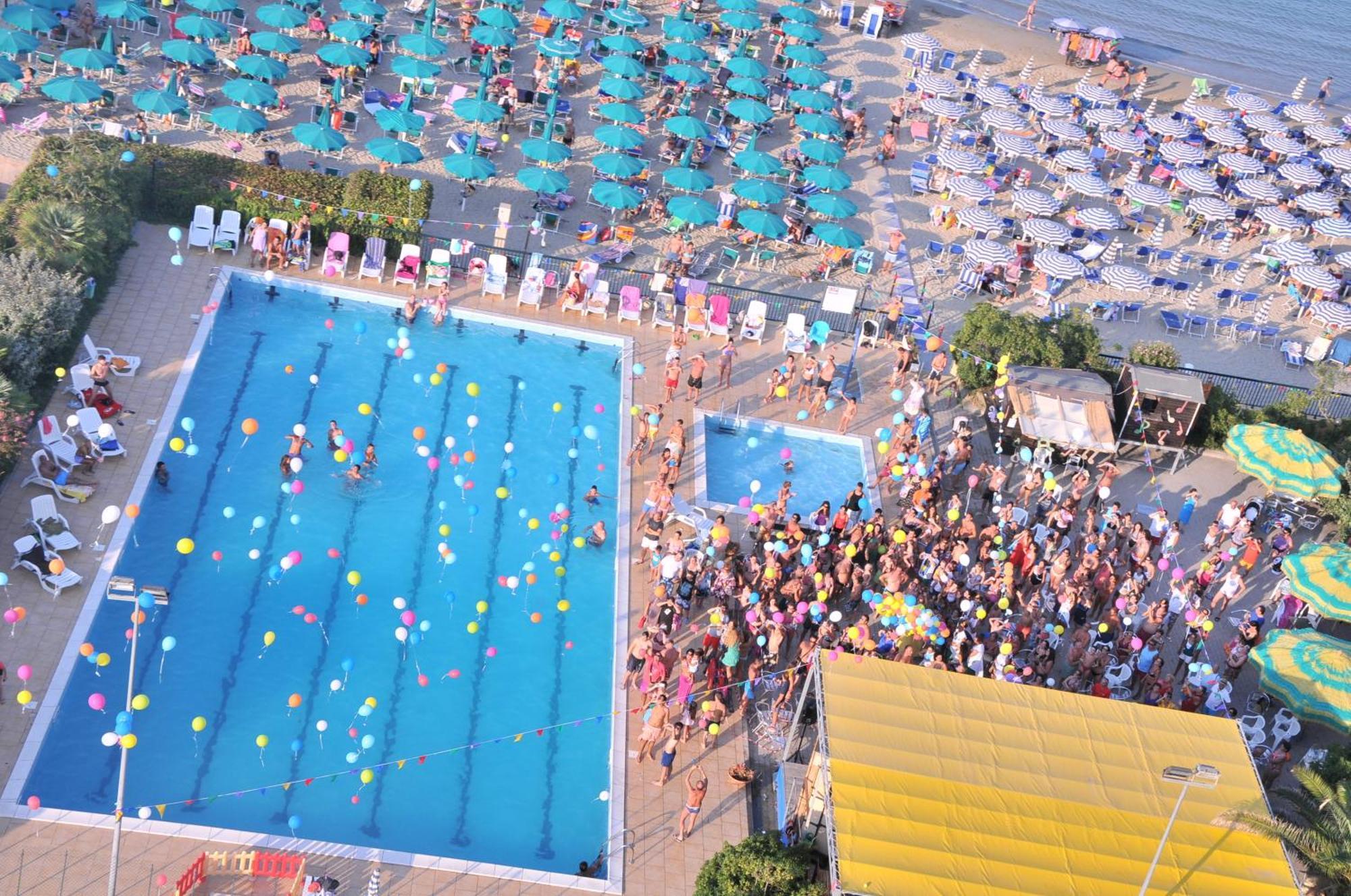 Grand Eurhotel Montesilvano Marina Zewnętrze zdjęcie