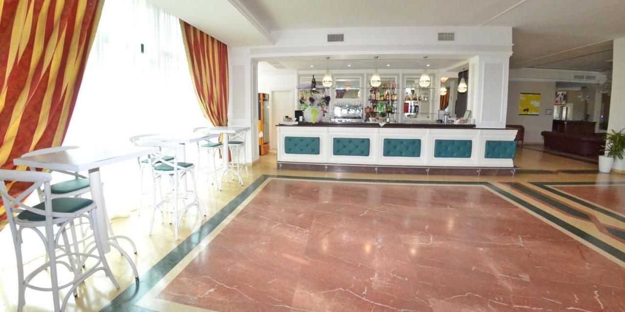 Grand Eurhotel Montesilvano Marina Zewnętrze zdjęcie
